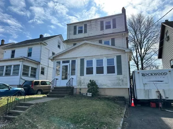 38 W Roselle Ave, Roselle Park Boro, NJ 07204