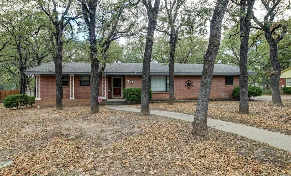 13 Robinhood Drive, Bridgeport, TX 76426