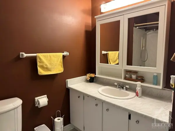 Ottawa, ON K1T 1T9,3133 QUAIL DR