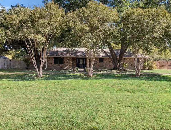 Oak Leaf, TX 75154,908 Little Creek Trail