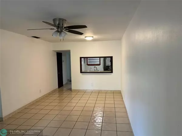 Sunrise, FL 33326,15813 W Waterside Cir  #206