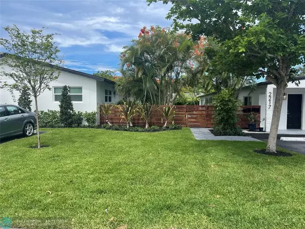 Wilton Manors, FL 33305,704 NE 23rd Dr  #5