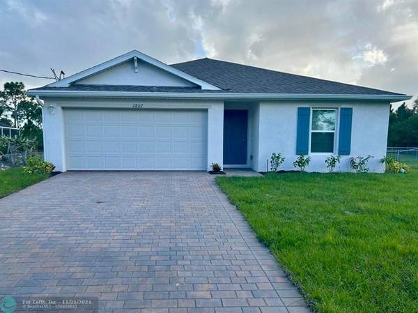 2807 W 34th St, Lehigh Acres, FL 33971