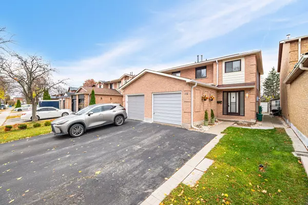 Vaughan, ON L4L 1E7,10 Andrea LN