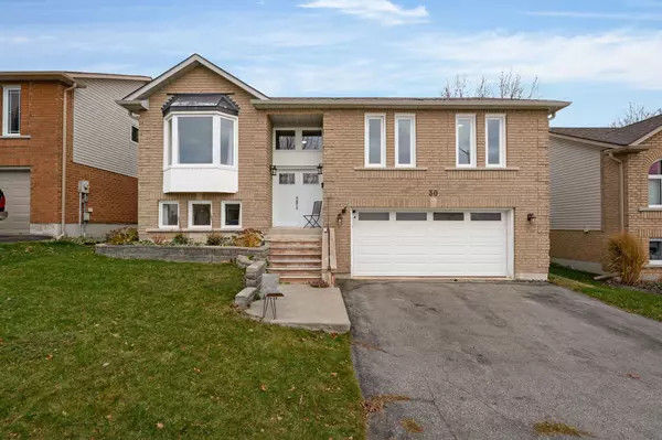 30 Frontier AVE, Orillia, ON L3V 7S8