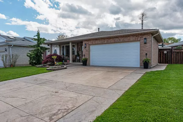 Niagara Falls, ON L2G 7V3,5843 Aspen CRES