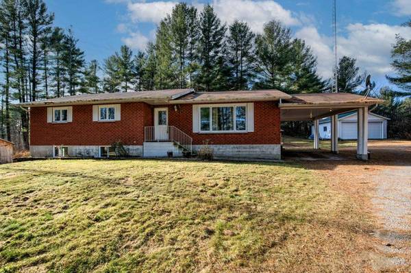 293 Hunt Club RD, Madoc, ON K0K 2K0