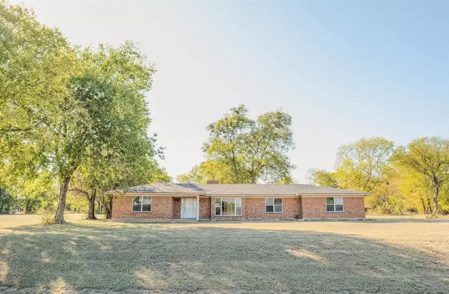 1175 Fm 273, Bonham, TX 75418