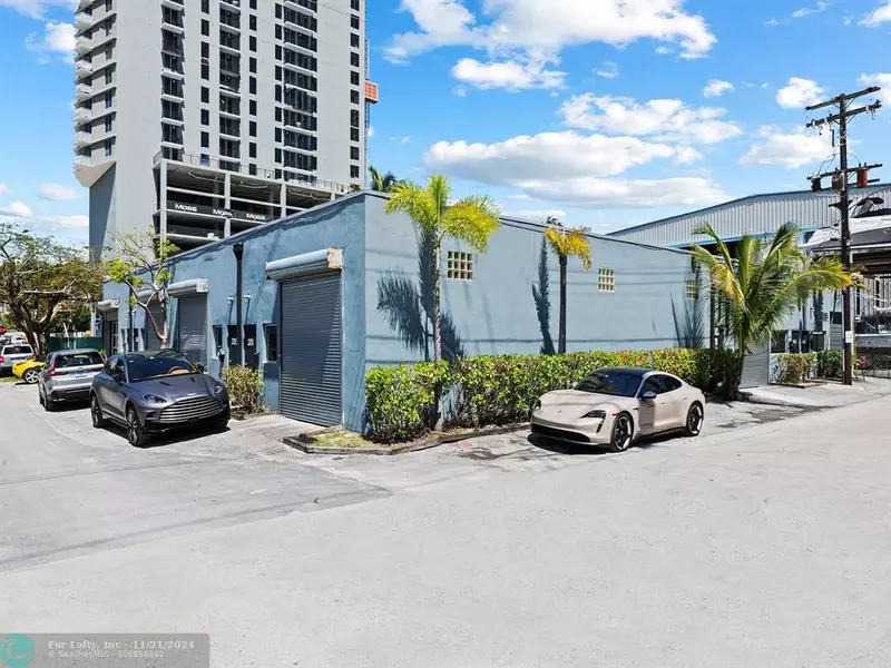 201 -207 SW 5th St, Fort Lauderdale, FL 33315