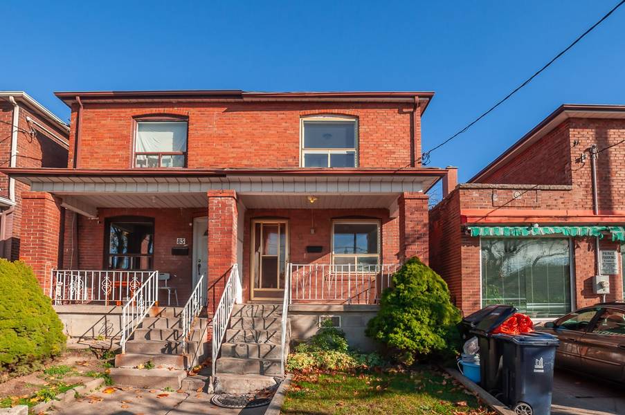 83 Scott RD, Toronto W03, ON M6M 3T3