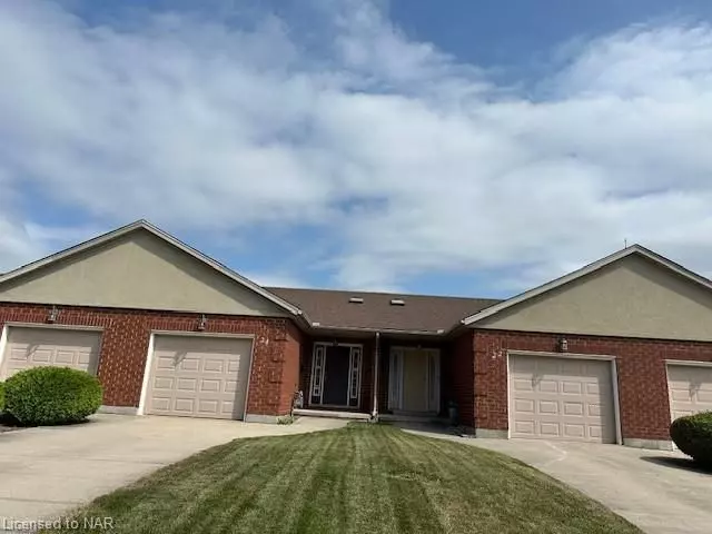 24 Metcalfe ST, Thorold, ON L2V 2Z8