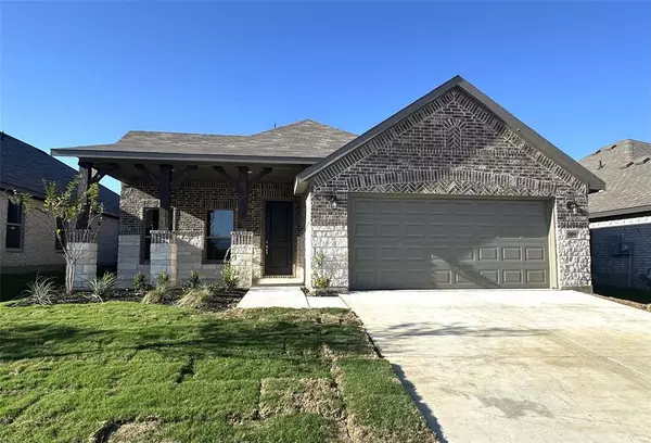 909 Eloise Lane, Cleburne, TX 76033