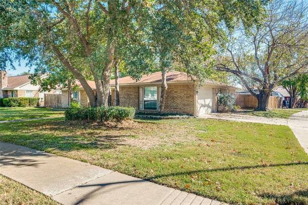 Benbrook, TX 76126,9933 Westpark Drive