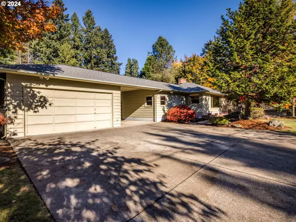 West Linn, OR 97068,3893 CEDAROAK DR