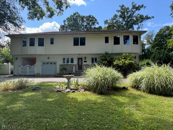 41 Madison St, Pequannock Twp., NJ 07440