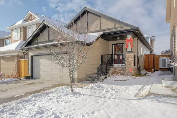 341 Ravenstern Link Southeast, Airdrie, AB T4A 0W5