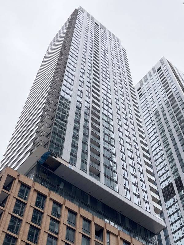 8 Widmer ST #2309, Toronto C01, ON M5V 0W6