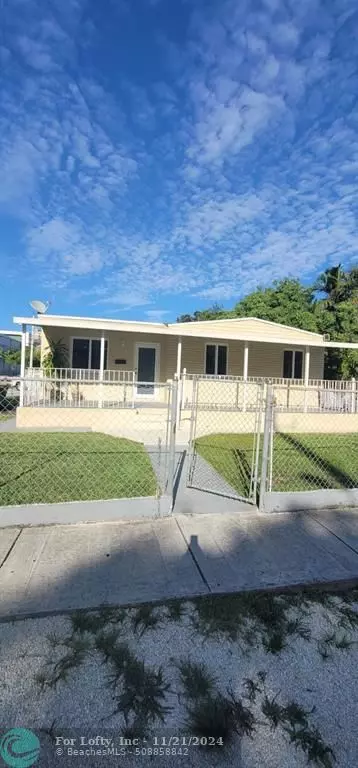 North Miami, FL 33161,13075 NE 7th Ave