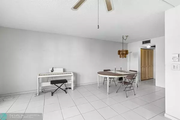 Deerfield Beach, FL 33442,4047 Cambridge C  #4047