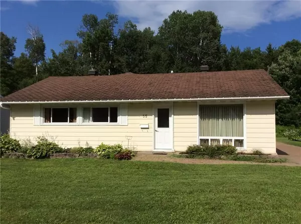 55 BEACH AVE, Deep River, ON K0J 1P0