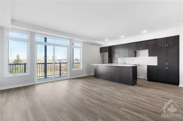 Cityview - Parkwoods Hills - Rideau Shore, ON K2E 0A8,225 CITIPLACE DR #E