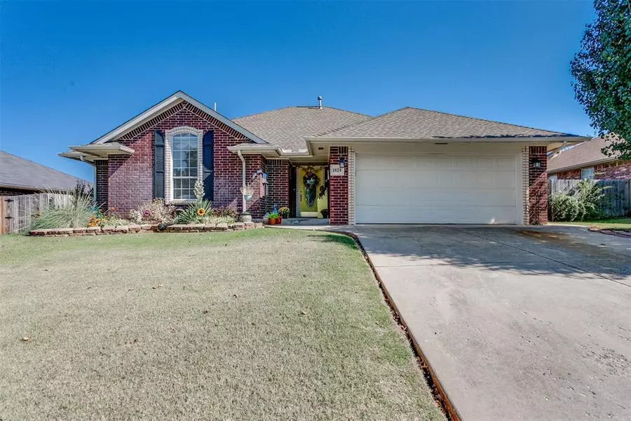 1824 Cherokee Trail, Choctaw, OK 73020