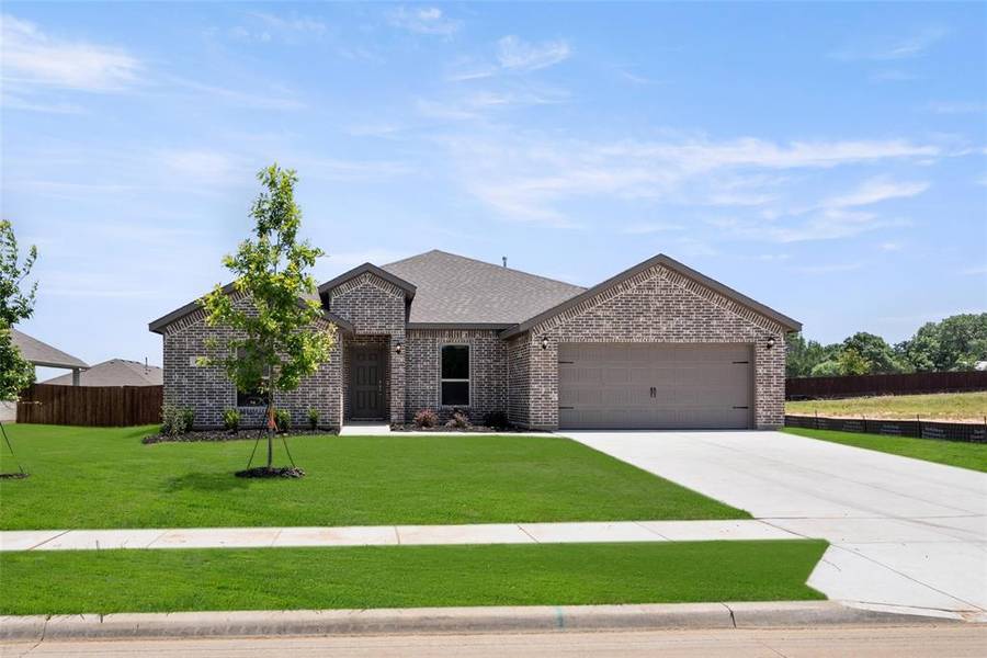 404 Basalt Drive, Azle, TX 76020