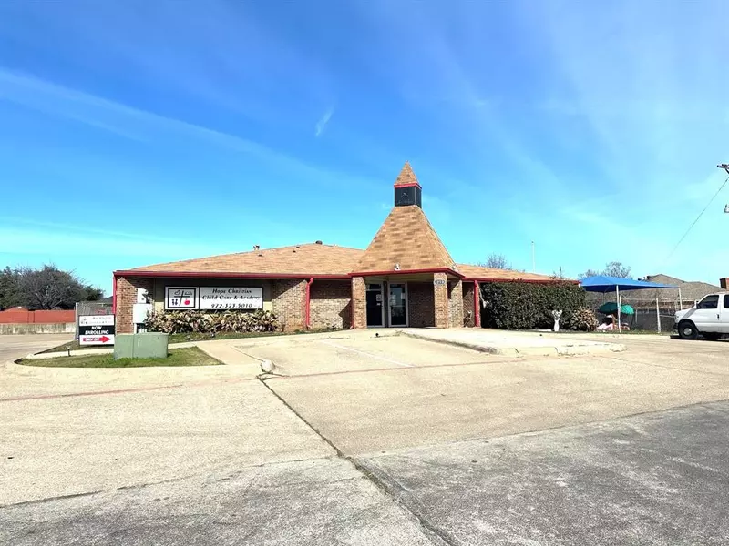 2210 Kelly Boulevard, Carrollton, TX 75006