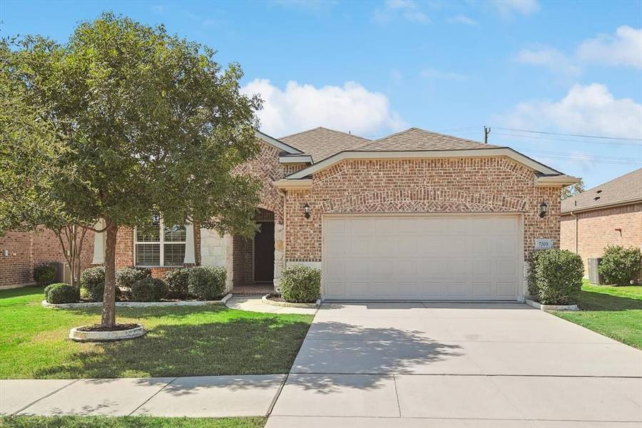 7203 Misty Oaks Lane, Frisco, TX 75036