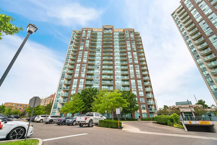 4879 Kimbermount AVE #304, Mississauga, ON L5M 7R8