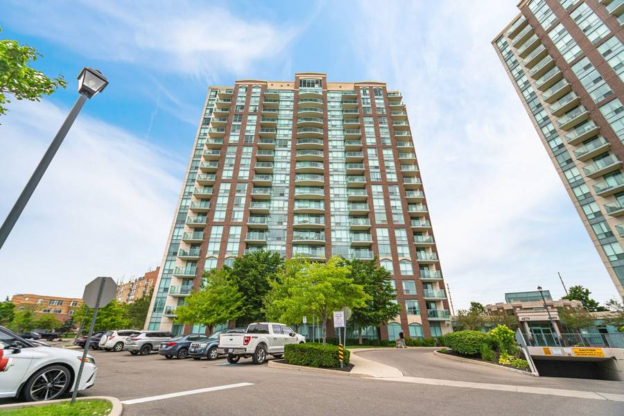 4879 Kimbermount AVE #304, Mississauga, ON L5M 7R8