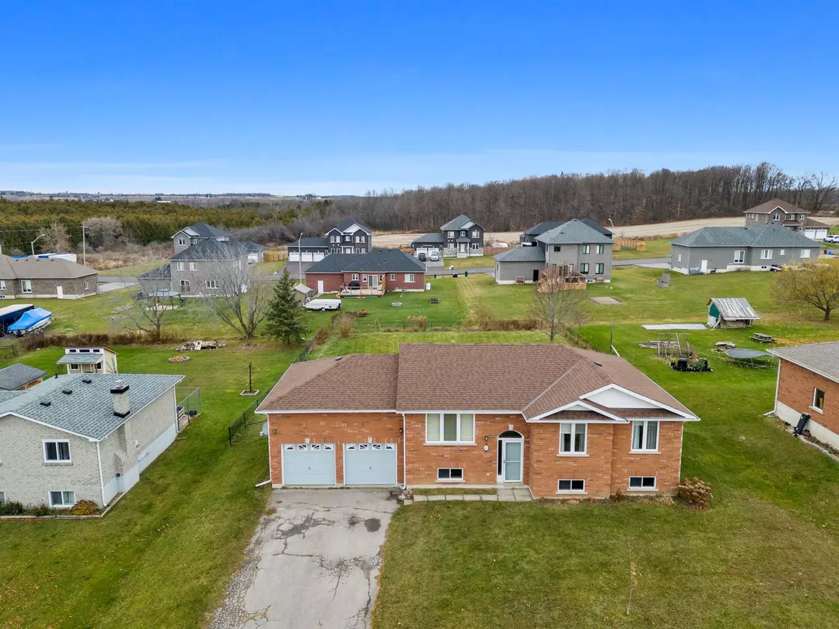 Kawartha Lakes, ON K0M 2T0,8 Mancini Dr DR