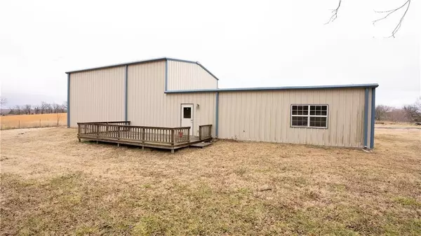 14348 N 365th Road, Sasakwa, OK 74867