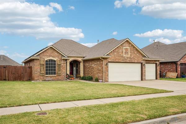 3104 San Juan Trail, Moore, OK 73160