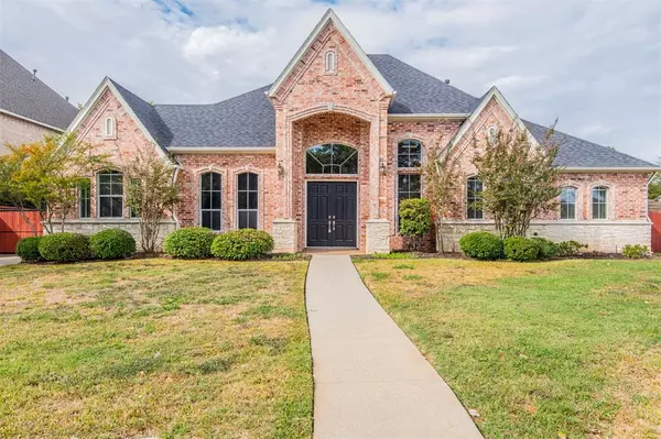 2300 Park Run Drive, Arlington, TX 76016