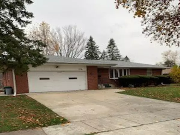 1206 Campus Hills Boulevard, Rockford, IL 61103