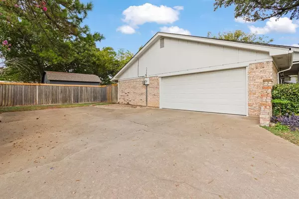 Cleburne, TX 76033,1204 Cindy Lane