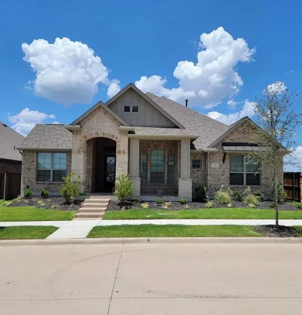 1005 Daisy Way, Crowley, TX 76036