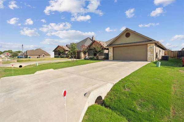 Granbury, TX 76049,3203 Windcrest Drive