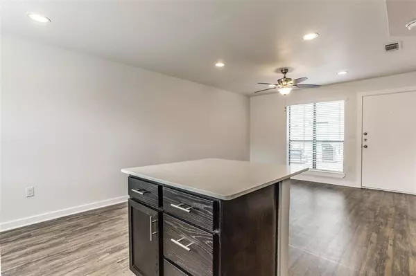 Dallas, TX 75206,2106 Bennett Avenue #204