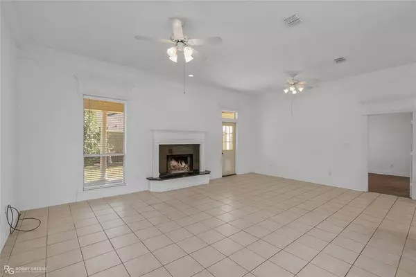 Shreveport, LA 71115,9009 Pink Pearl Court