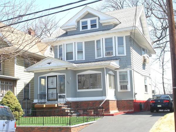 383 N Grove St, East Orange City, NJ 07017