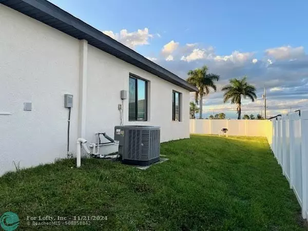 Cape Coral, FL 33993,419 NW 18th Ter