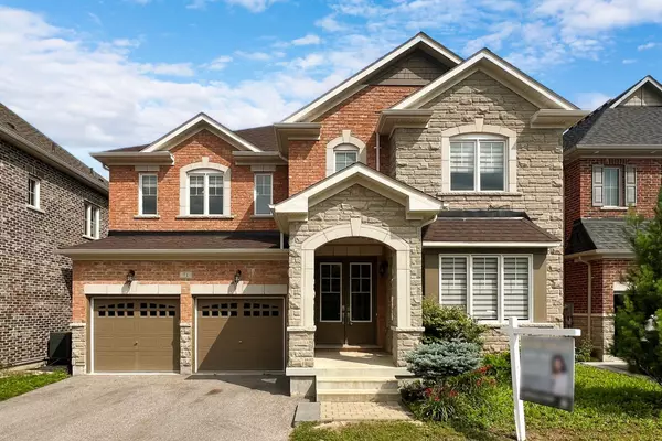 71 KEN SINCLAIR CRES, Aurora, ON L4G 3J1