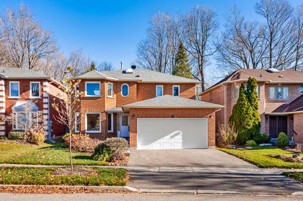 41 Red Oak DR, Richmond Hill, ON L4B 1W1