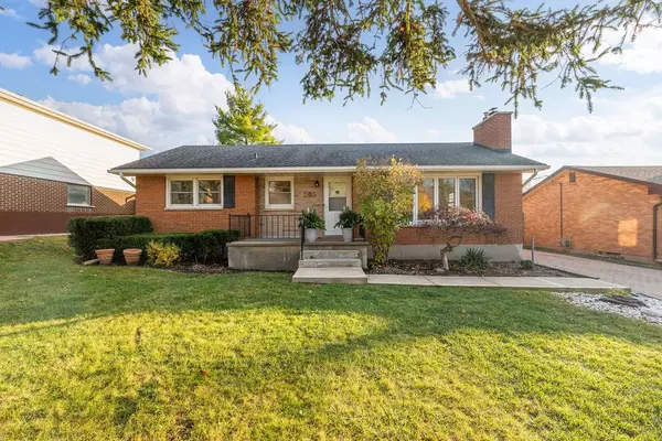 305 Panorama CRES, London, ON N5Z 3H2