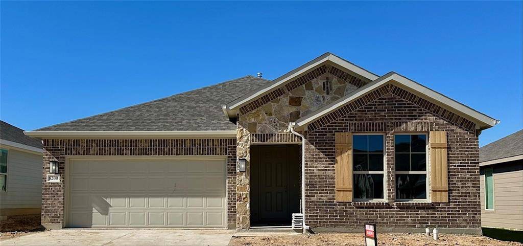 8200 Korat Vista, Godley, TX 76044