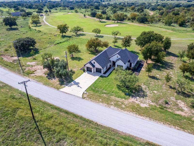 7586 Feather Bay Drive, Brownwood, TX 76801