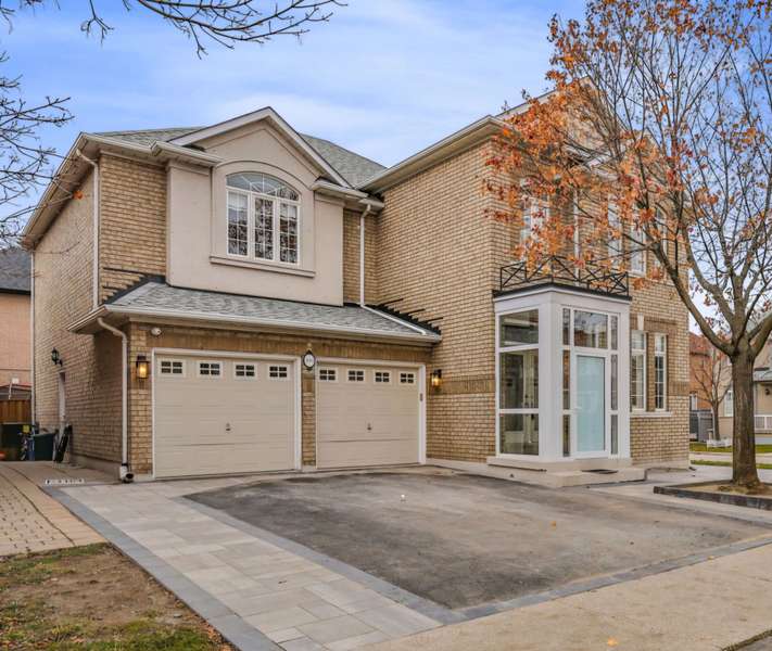 199 Davos RD, Vaughan, ON L4H 2X1