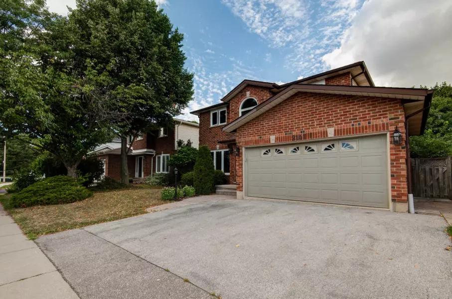 2141 Cleaver AVE #UPPER, Burlington, ON L7M 3R1